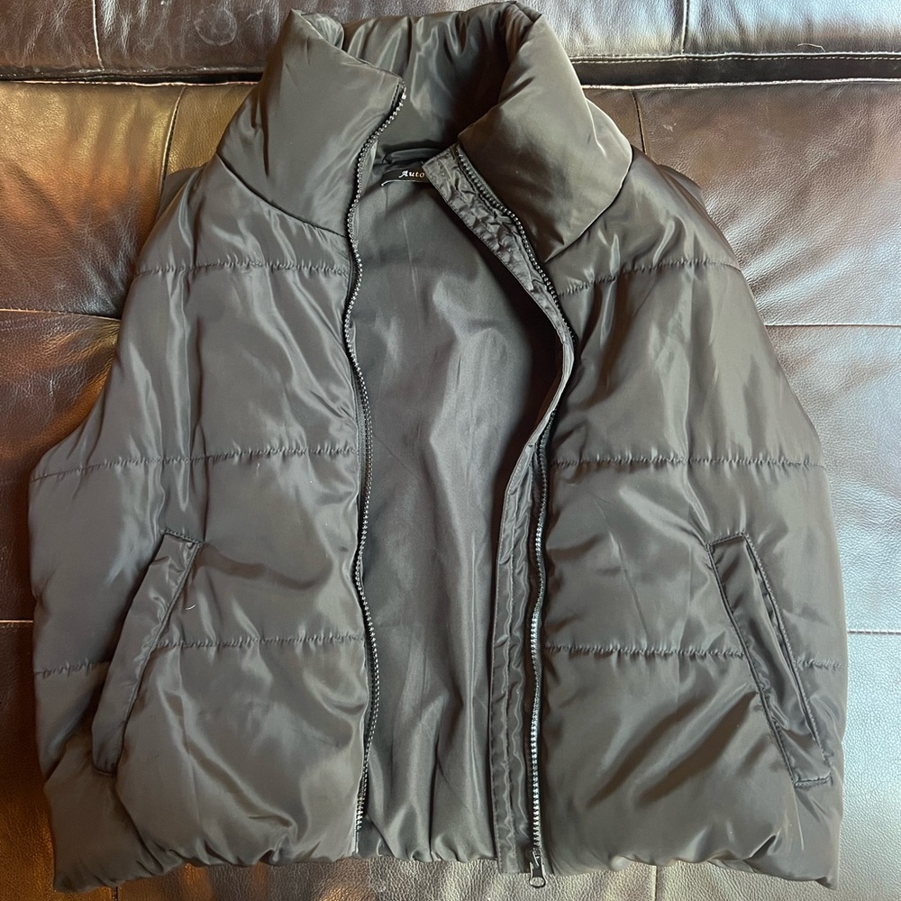 Women’s Black Puffer Vest